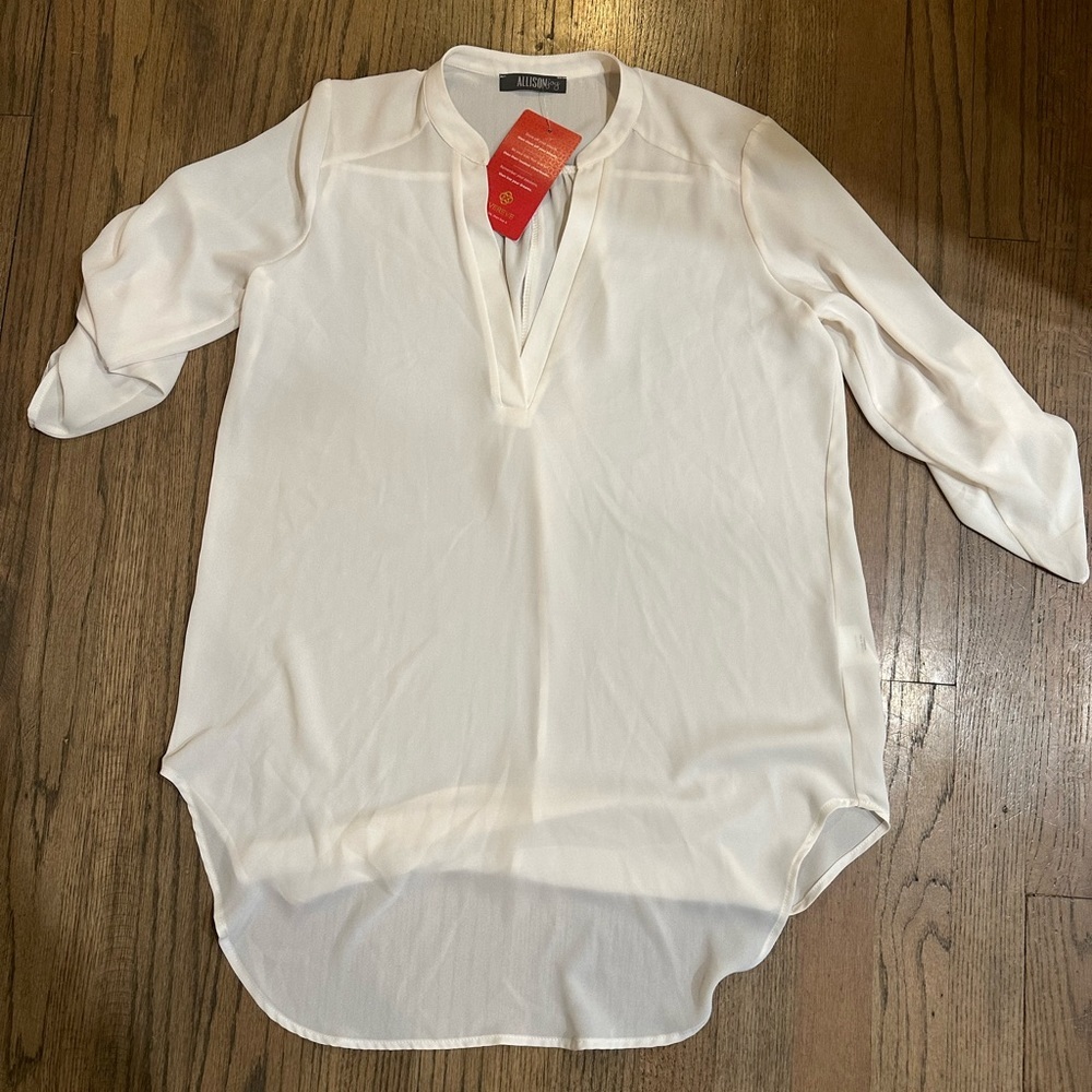 Evereve Allison Joy Blouse-Size Small-New with Tags-Ivory